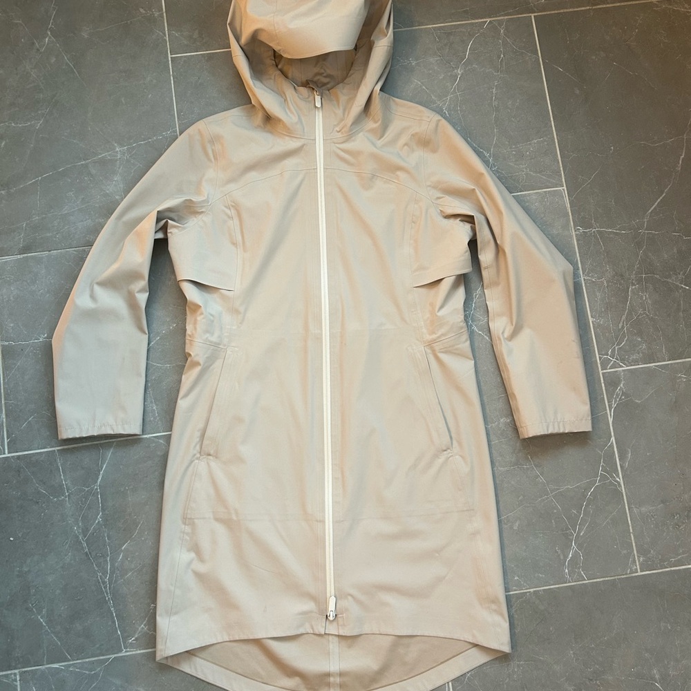 Lululemon Athletica Tan Hooded Trench Coat